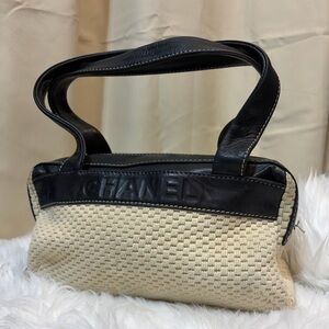 Chanel Knitted Debossed Logo Shoulder Bag 2004-2005